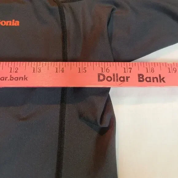 Patagonia Shirt Mens Large Rash Guard Black UPF 50 Short Sleeve Surf Stretch - Picture 9 of 12